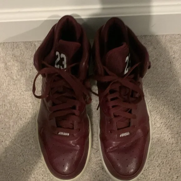 Air Jordan 1 Flight 4 ‘Night Maroon’ - Picture 4 of 5